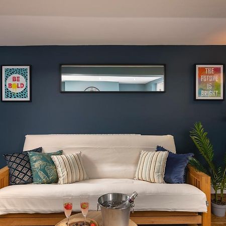 شقة Brighton Beach 2Br Ap With Patio المظهر الخارجي الصورة